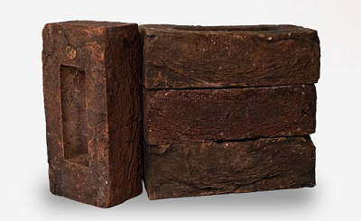 Картинка Кирпич - Ручная формовка Облицовочный кирпич Ручной формовки Харлем : М-125 размером 100x210x65. Цвет бордовый, производство Baksteen 